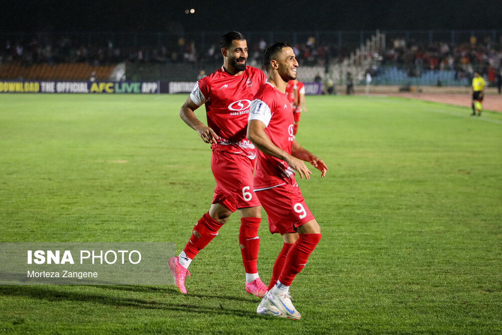 علیپور: با آب یخ دوش گرفتیم