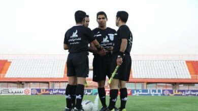 تصاویر عصبانیت داور لیگ برتری به خاطر قسم خوردن جان مادر | برخورد خشن را ببینید