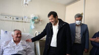 عیادت وزیر ورزش و جوانان از «مهدی مناجاتی»