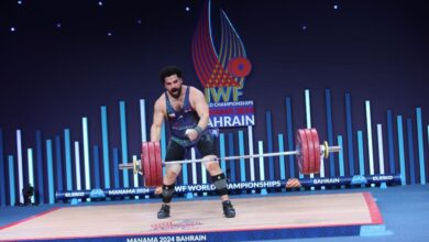 ویدیو/ لحظه حضور وزنه‌بردار ایران روی سکوی سوم قهرمانی جهان