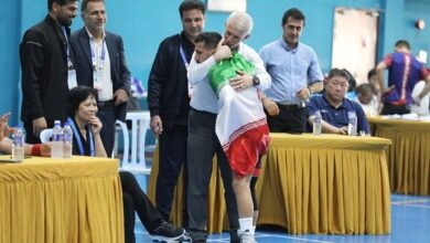 طلای وزن ۶۱ کیلوگرم کشتی آزاد به ایران رسید
