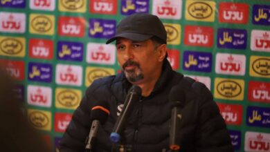 حسینی: مربی را با پاسپورتش قضاوت نکنیم