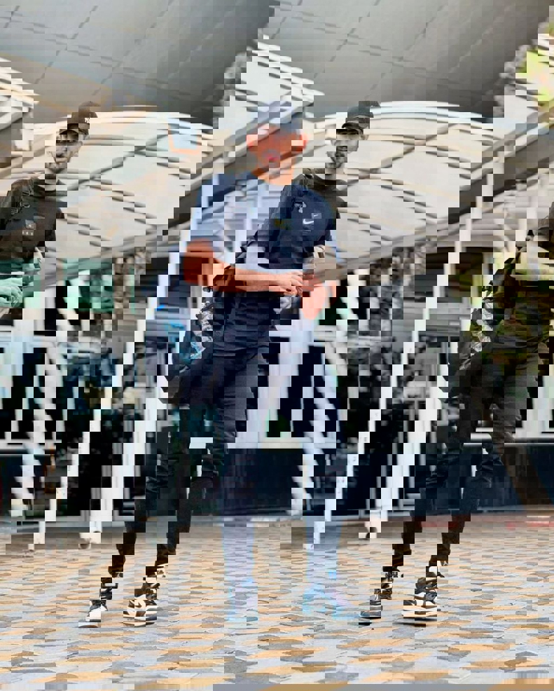 2205523