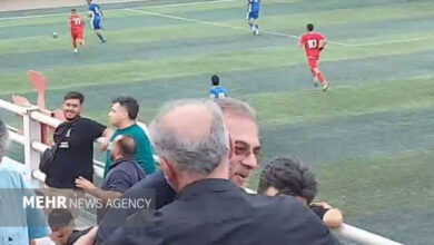 مهمانان ویژه در دربی استقلال و پرسپولیس + عکس و فیلم