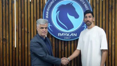 مهاجم ذوب‌آهن با پیکان تهران قرارداد بست