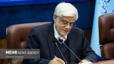 پیام تبریک عارف در پی قهرمانی تیم ملی وزنه‌برداری ایران