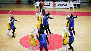 تیم بسکتبال زنان استقلال برابر نفت پیروز شد