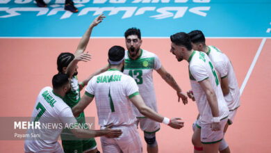 تداوم صدرنشینی شاگردان عطایی/پیروزی مهرگان با رکوردشکنی