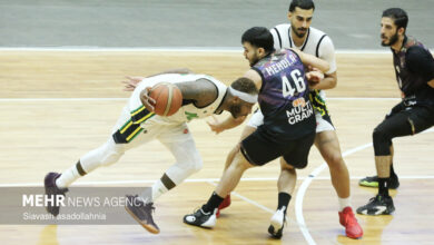 آبادانی‌ها و آملی‌ها خارج از خانه بردند/ برتری دوباره طبیعت مقابل نفت