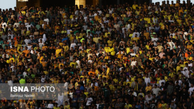 سپاهان – استقلال با تاخیر آغاز می‌شود
