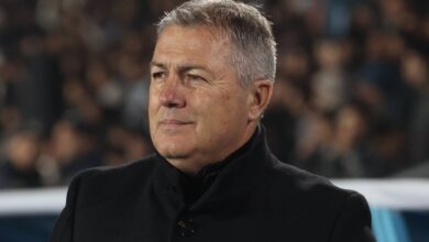 سرمربی تراکتور در نشست خبری حاضر نشد/مربی تراکتور: به اسکوچیچ سِرُم وصل کردیم