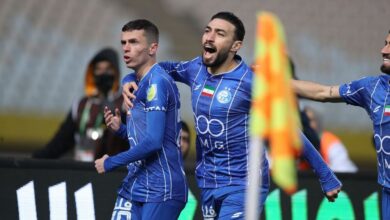 حریف استقلال به یزد رسید