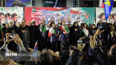 استقبال باشکوه مردم تبریز و تیم فوتبال زنان تراکتور از تیم ملی  بانوان
