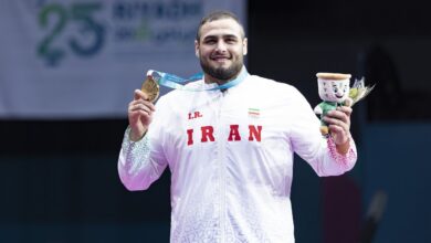 با تمام توان برای پرچم می‌جنگم